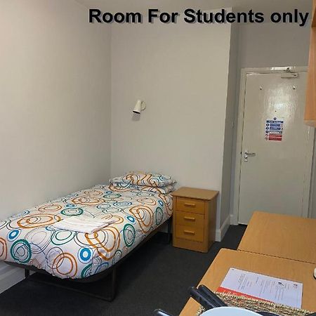 Charming Rooms For Students Only, Cricklewood Lane - Sk Londres Extérieur photo